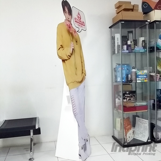   CETAK HUMAN STANDEE uk.179 x 50 JAKARTA BARAT