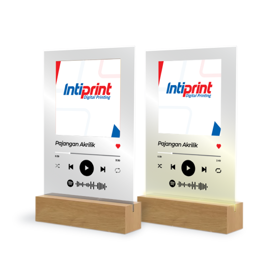 Pajangan Akrilik